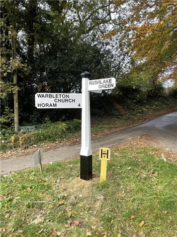  - New Finger Post - Kingsley Hill/Chapmans Town Road